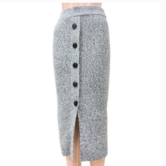 🌸SALE🌸 JOE FRESH Knit Skirt - Picture 8 of 10
